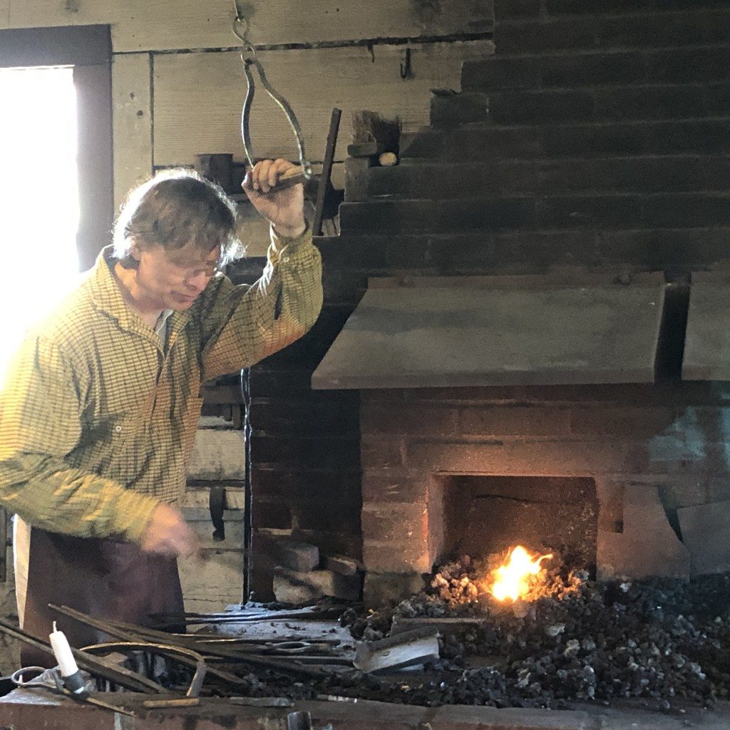 The officers’ dinners were served on fine china with a variety of food arriving on ships and caught by trappers. A large, comprehensive garden located just outside the fort’s walls also provided produce and grains for the fort’s busy kitchens. 